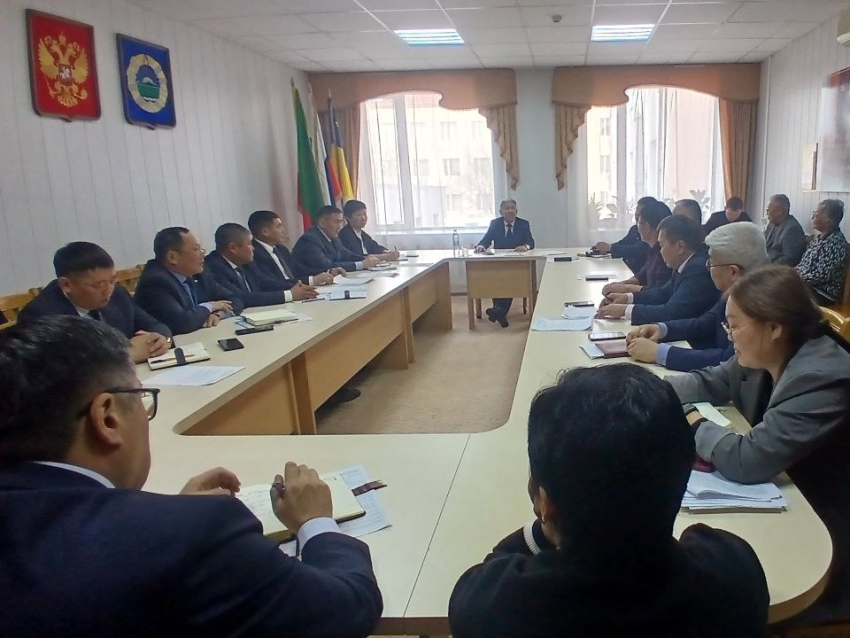 Завершение ремонтных-строительных работ на территории Агинского округа обсудили на рабочем совещании